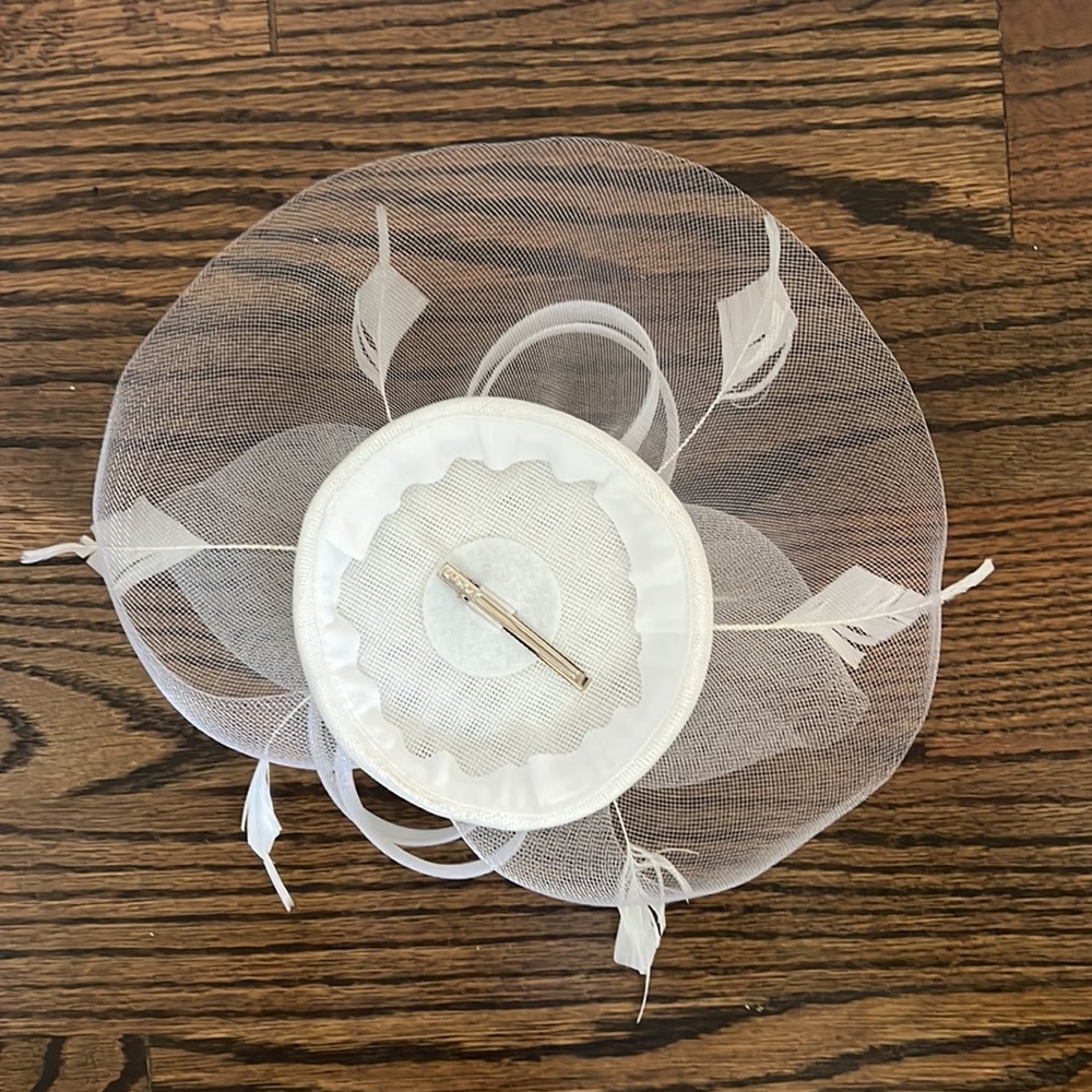 Fascinator - Picture 2 of 2